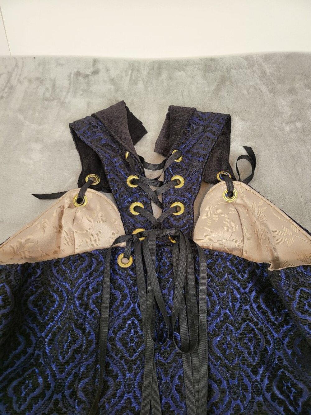HALLOWEEN: Pirate Costume DITD Brocade Corset Vest High Low Skirt Blouse Boots - Picture 5 of 13